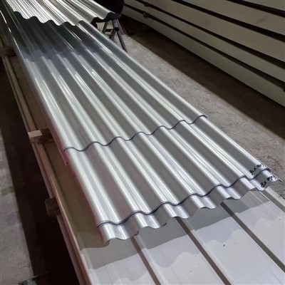 Galvanoitu teräs katto